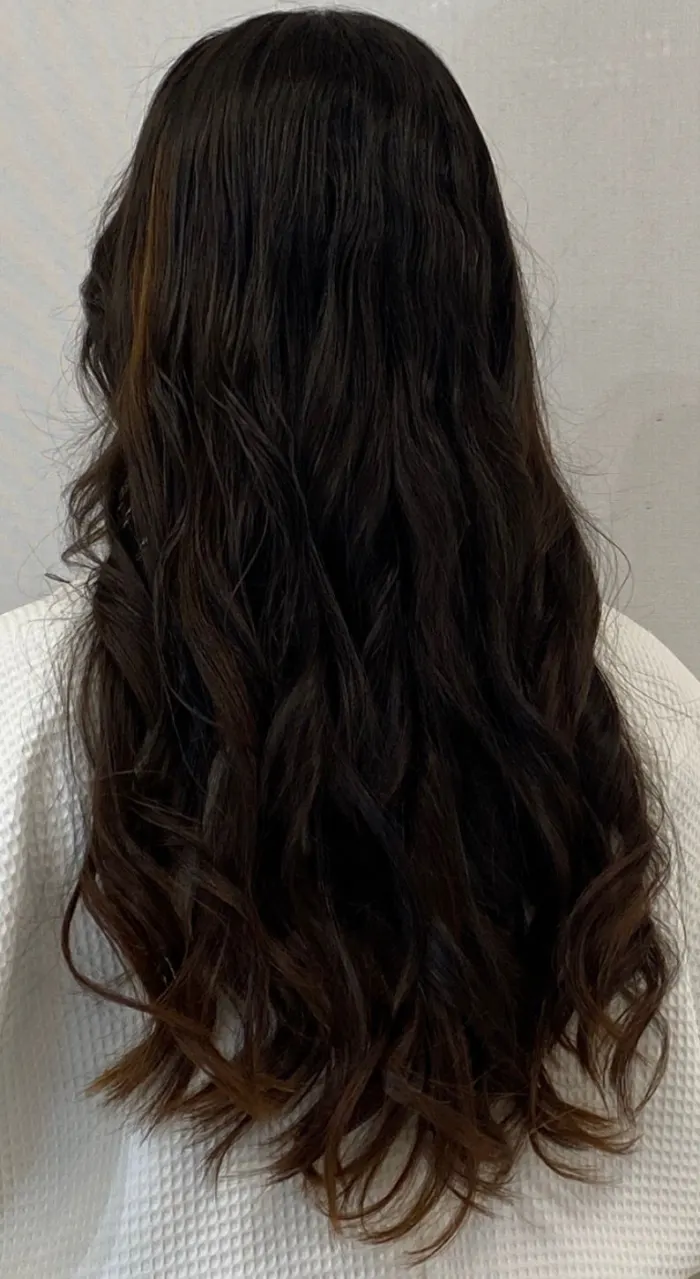 Depois da aplicação de mega hair — cliente 5